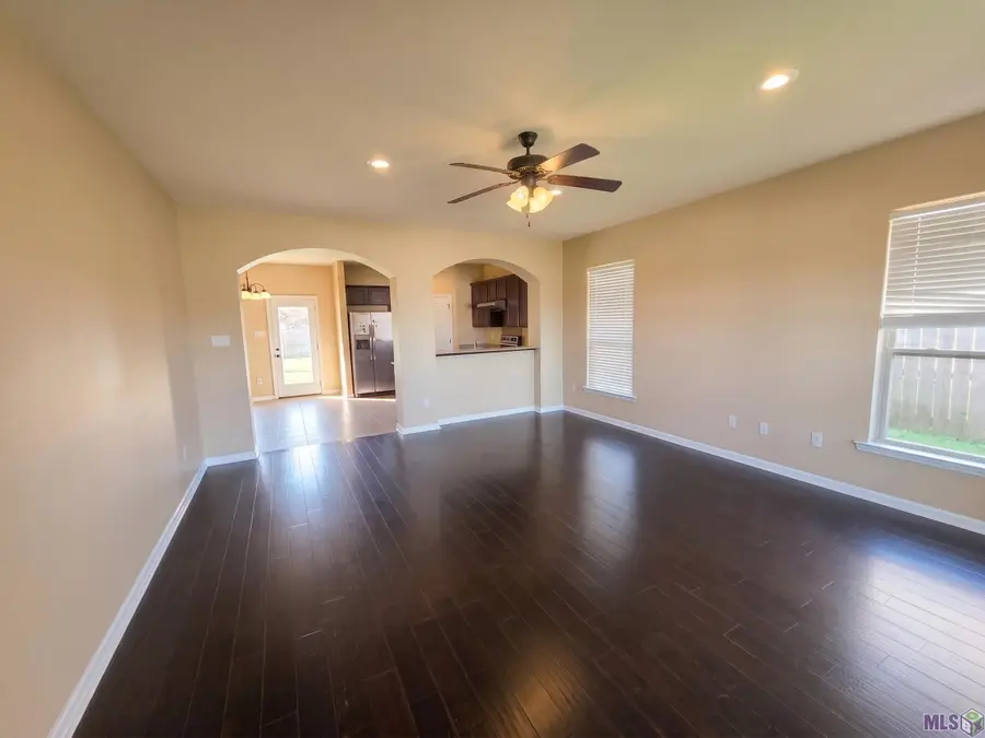 6916 Silver Springs Dr, Central, LA 70739 - #2