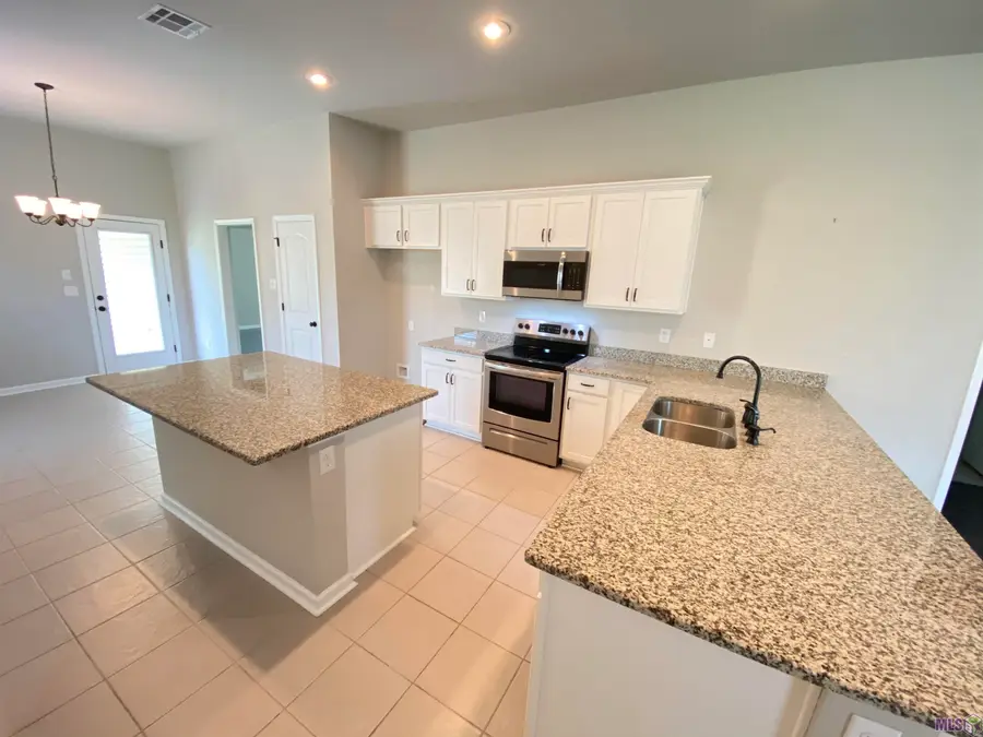 38445 Brown Rd, Prairieville, LA 70769 - #2