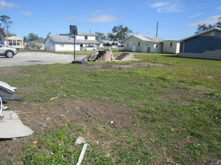 127 West 63rd Street, Cut Off, LA 70345 - #3