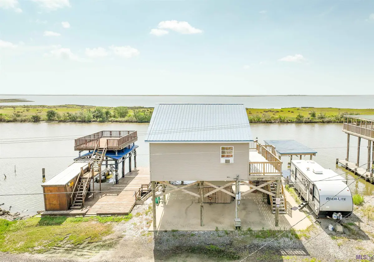 8209 Redfish St, Chauvin, LA 70344 - #1