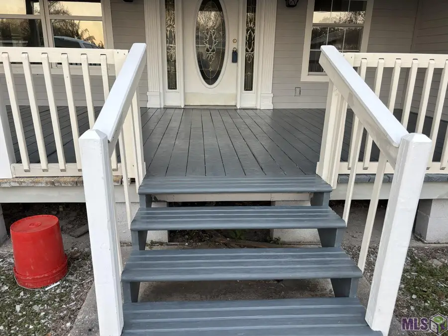 106 N Third St Street, Golden Meadow, LA 70357 - #3