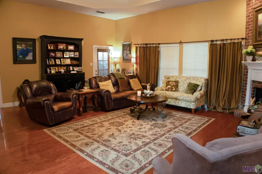 135 Autumn Dr, Houma, LA 70360 - #3