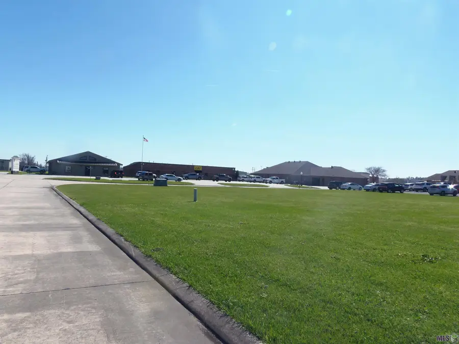 449 Paddock Lane, Houma, LA 70360 - #2
