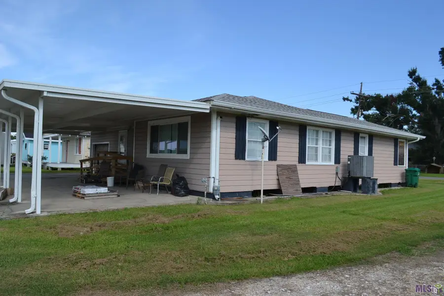 142 Oakridge Dr, Golden Meadow, LA 70357 - #2