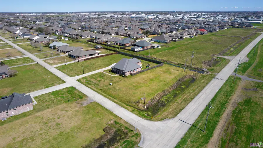 151 Nottingham Trail, Houma, LA 70360 - #3