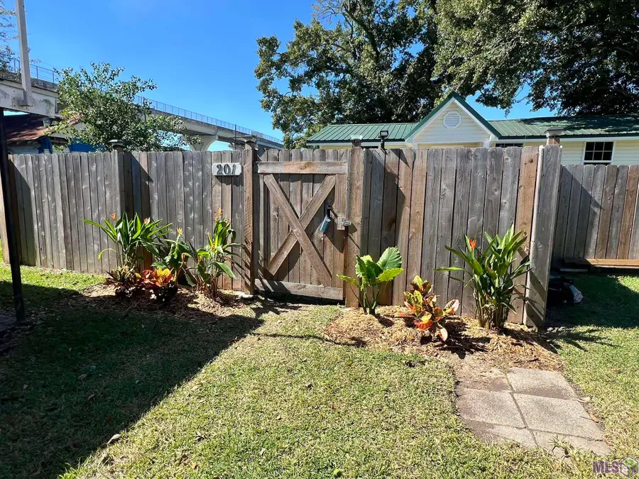 201 Ash St, Houma, LA 70363 - #2