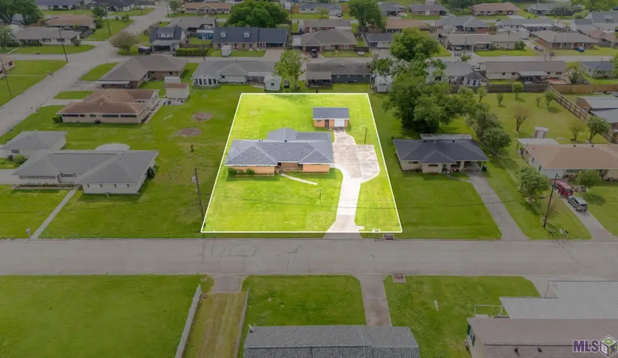 303 Hialeah Avenue, Houma, LA 70363 - #2