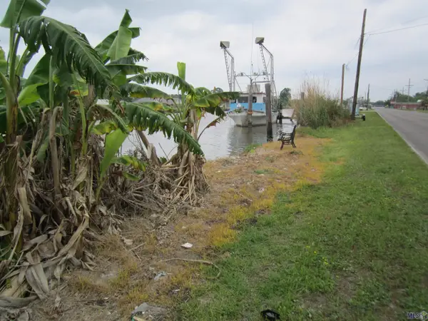 Hwy 1, Galliano, LA 70354