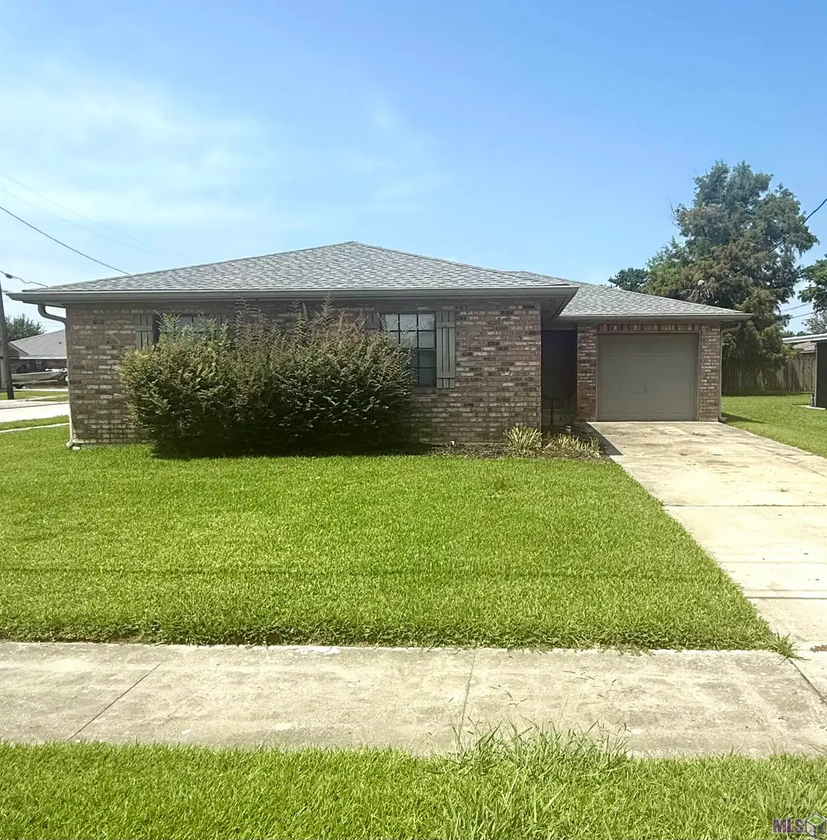 3001 Sycamore Dr, Houma, LA 70363 - #1