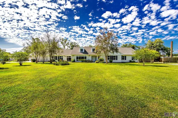 1621 Bayou Black Dr, Houma, LA 70360