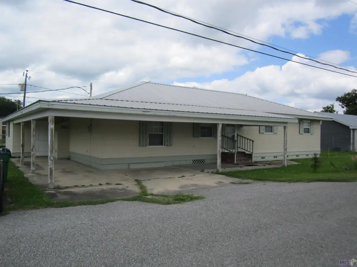 105 E 13th St, Larose, LA 70373 - #1