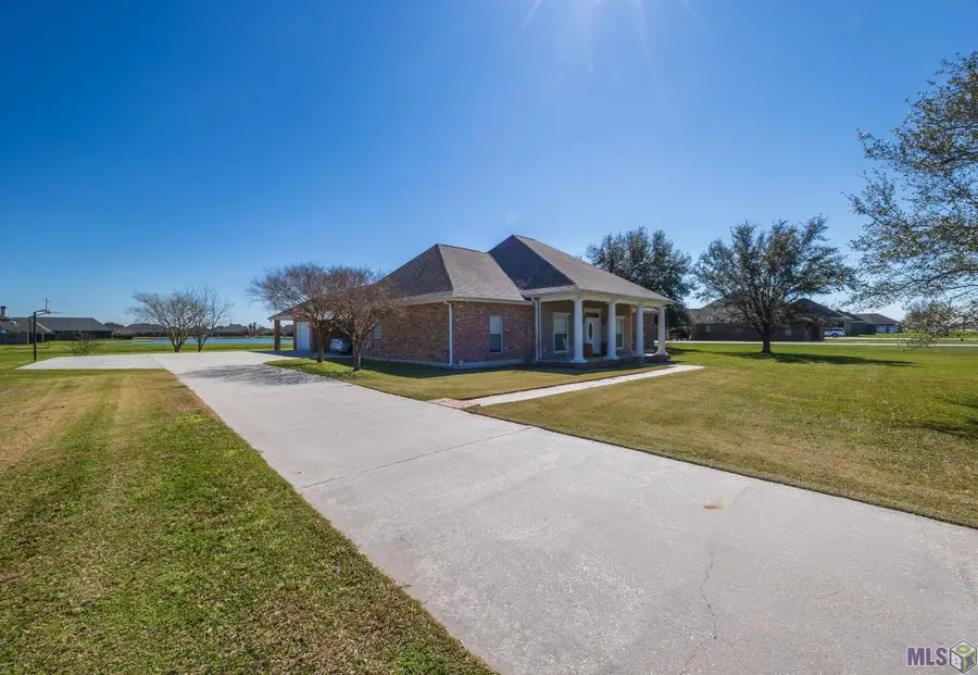 613 North Canal Boulevard, Thibodaux, LA 70301 - #2