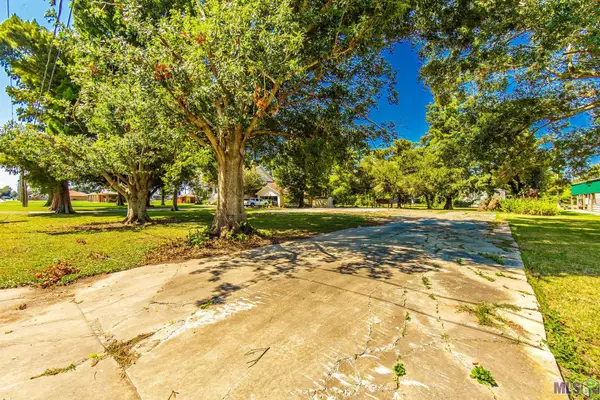 297 E 39th St, Cut Off, LA 70345