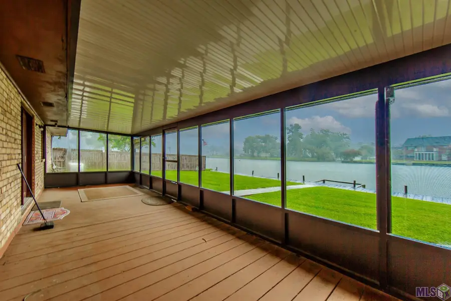 214 Lake Crescent Circle, Houma, LA 70360 - #3