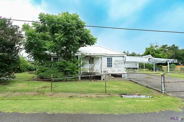 145 Doucet Dr, Golden Meadow, LA 70357