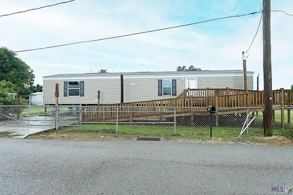 155 Doucet Dr, Golden Meadow, LA 70357