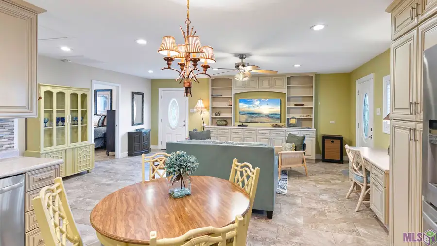 1118 Grand Caillou Road, Houma, LA 70363 - #2