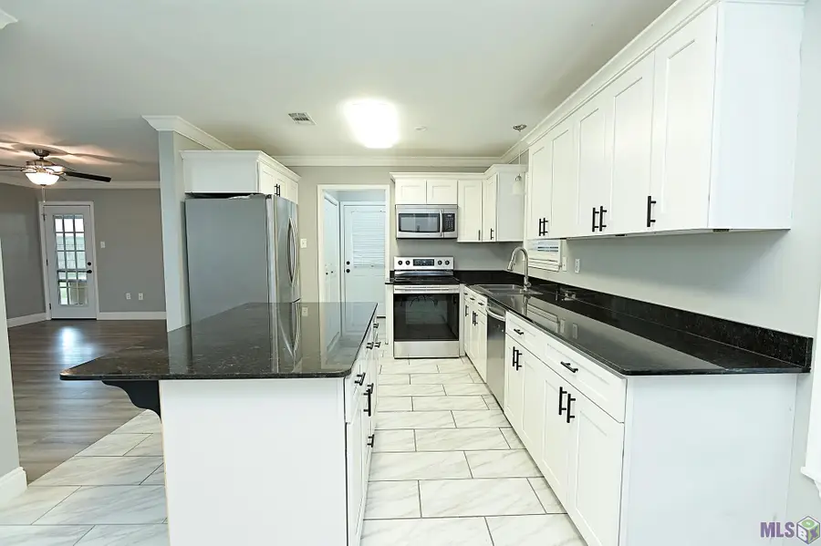 121 Honeysuckle Dr, Schriever, LA 70359 - #3