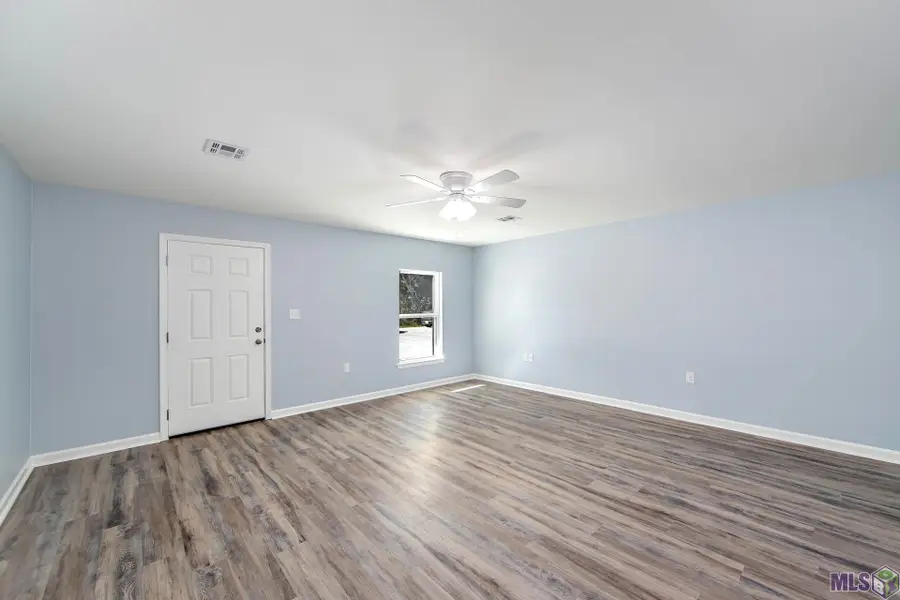 1300 Lafourche Drive #203, Thibodaux, LA 70301 - #3