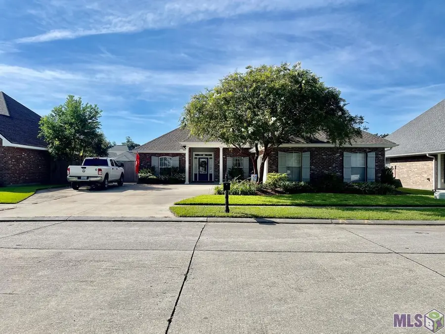 169 Tigerlily Dr, Houma, LA 70360 - #2