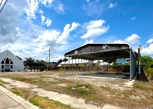 933 Goode St, Houma, LA 70360