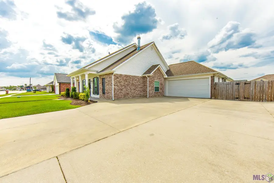 228 Wimberly Way, Houma, LA 70360 - #2