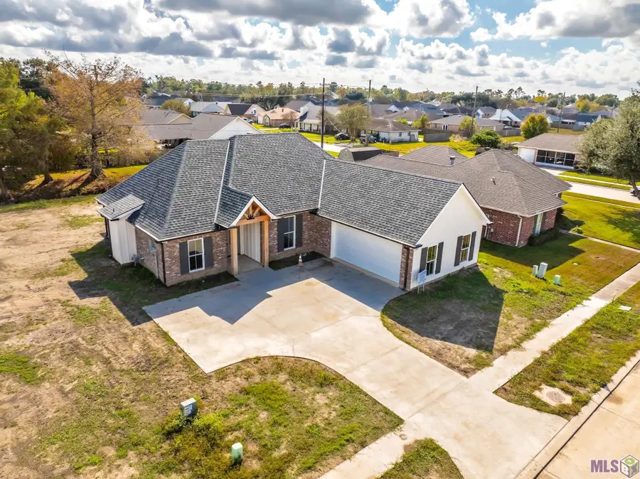 204 Newsom Dr, Houma, LA 70360 - #2