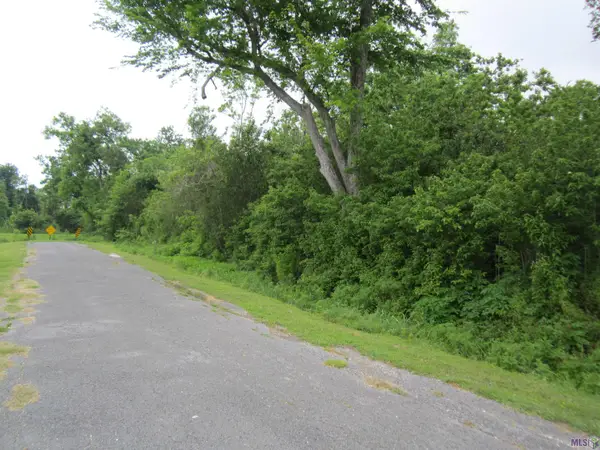 W 79th Street, Cut Off, LA 70345