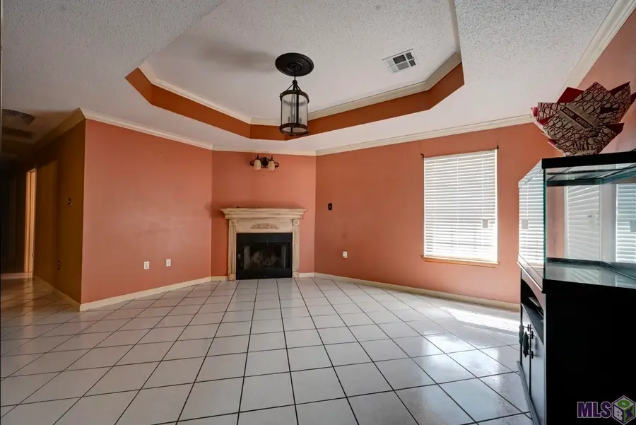 108 Deer Run Dr, Schriever, LA 70395 - #2