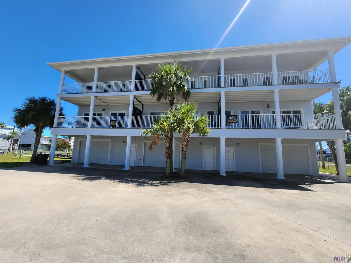 411 Admiral Craik Dr #7, Grand Isle, LA 70358 - #1