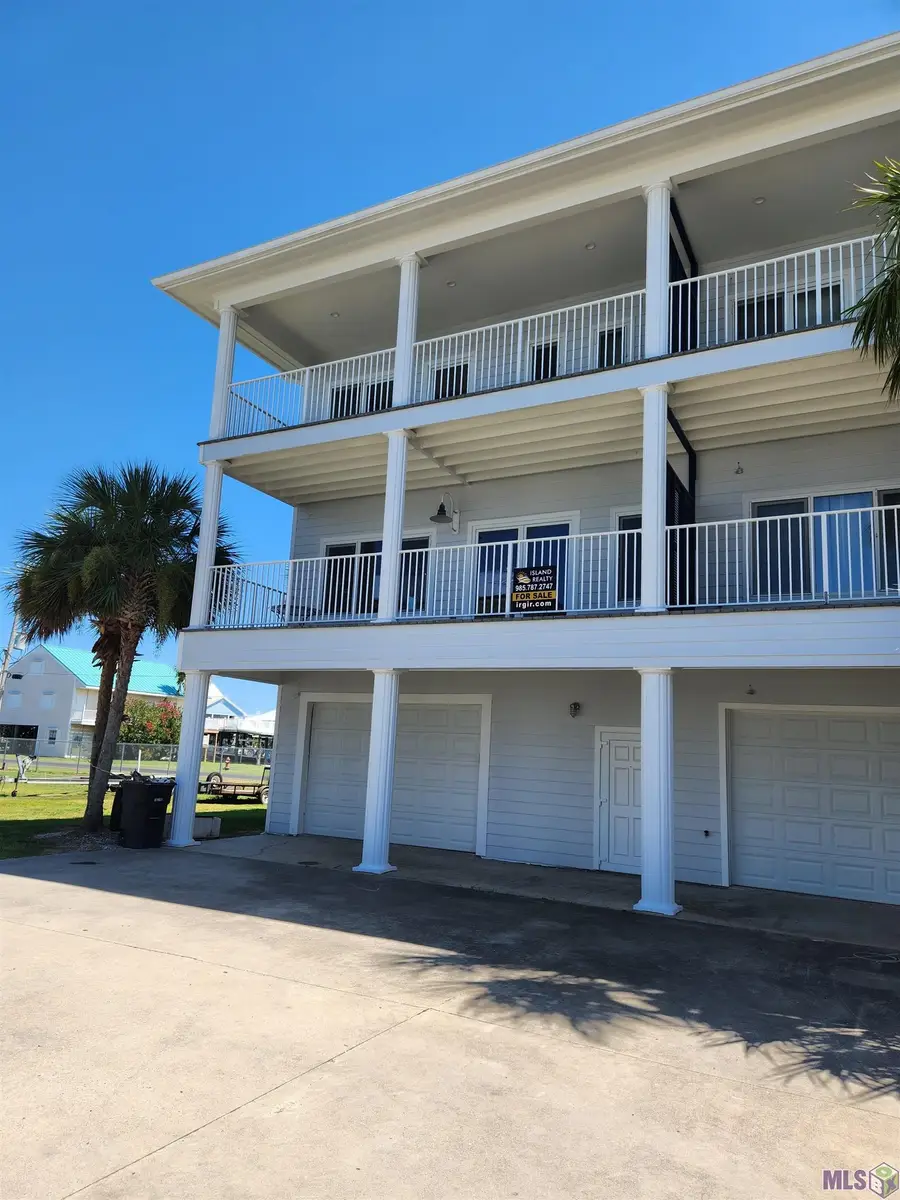 411 Admiral Craik Dr #7, Grand Isle, LA 70358 - #2
