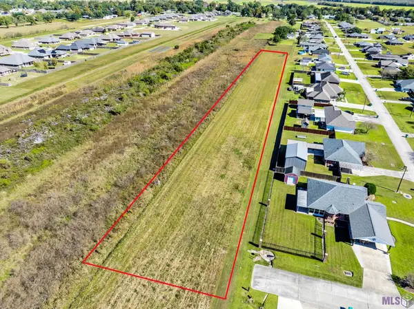 102 Madeline St, Thibodaux, LA 70301