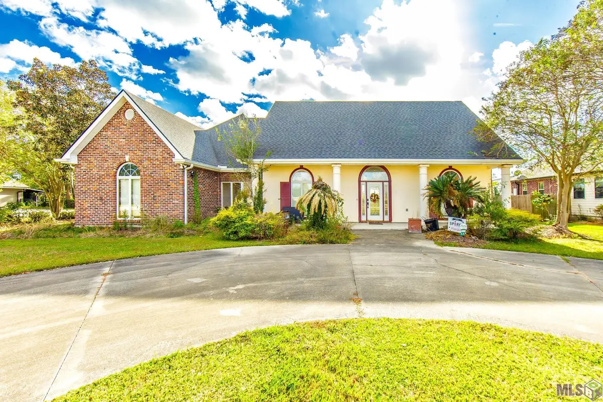 111 Thetford Drive, Houma, LA 70360 - #1