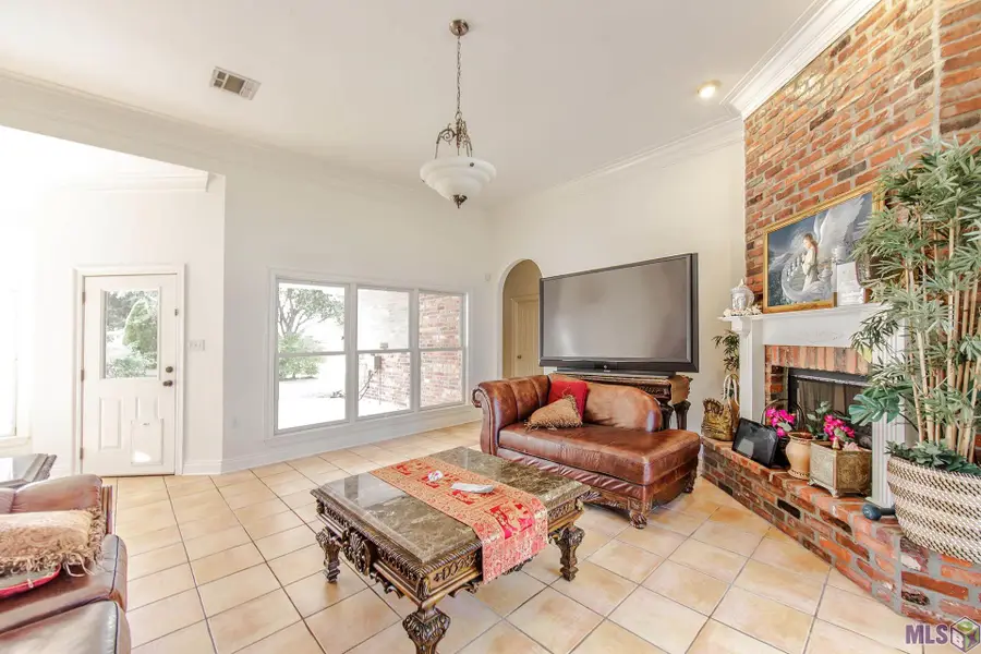 111 Thetford Drive, Houma, LA 70360 - #2