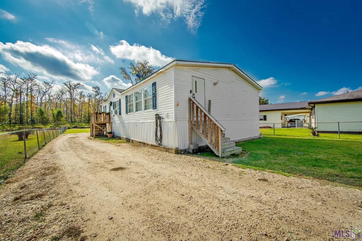 3184 Highway 307, Thibodaux, LA 70301 - #1