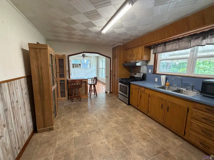 162 Service Rd, Larose, LA 70373 - #3