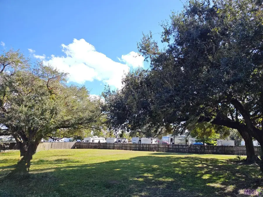 131 Doris St, Amelia, LA 70340 - #3