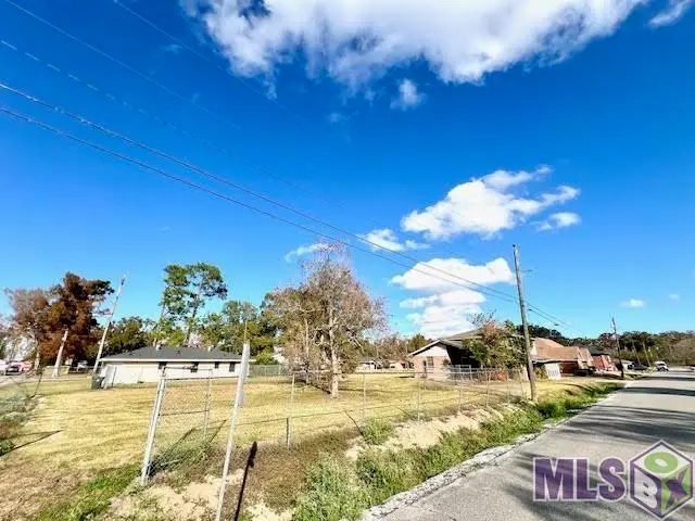 203 Donald Dr, Houma, LA 70363 - #2