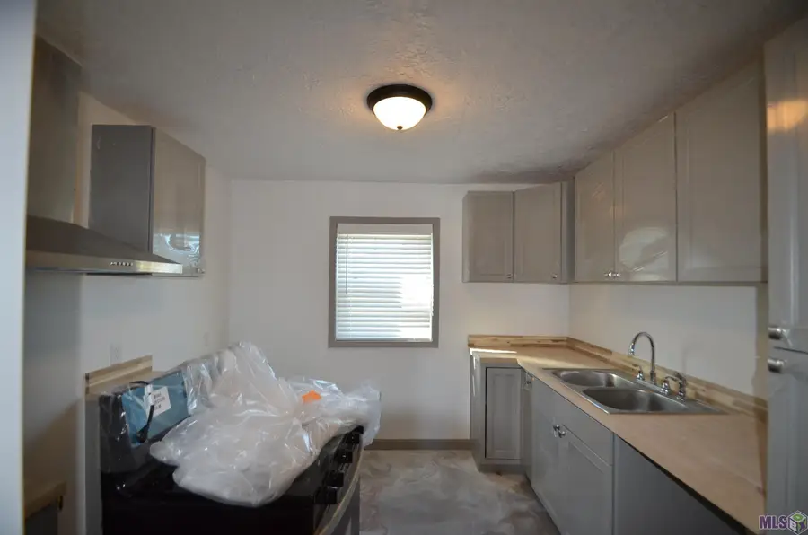 241 Bergeron St, Houma, LA 70364 - #3