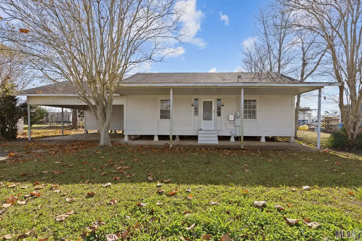 5810 Paradise Ln, New Iberia, LA 70560 - #1