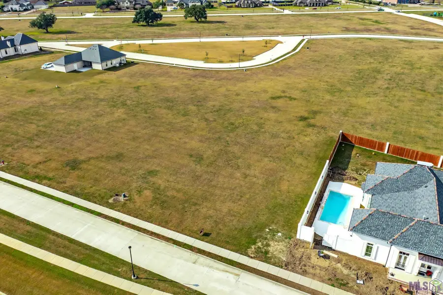 302 Rue Etienne, Thibodaux, LA 70301 - #2