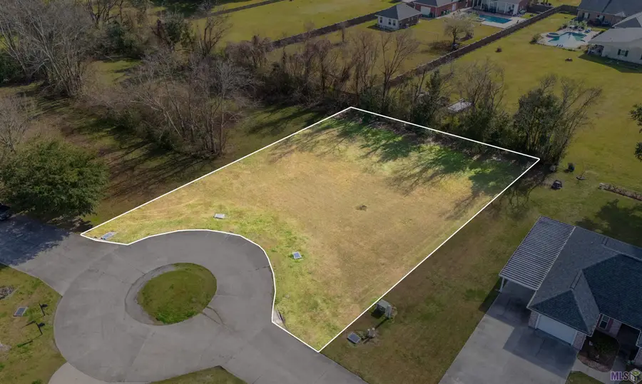 105 Leona Dr, Raceland, LA 70394 - #2