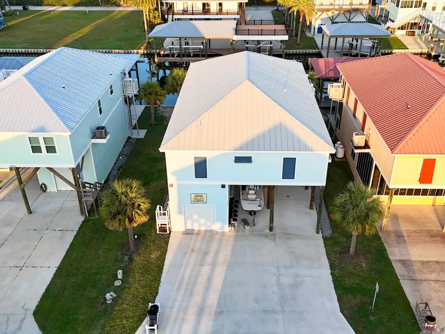 4008 Carly Ln, Grand Isle, LA 70358 - #2