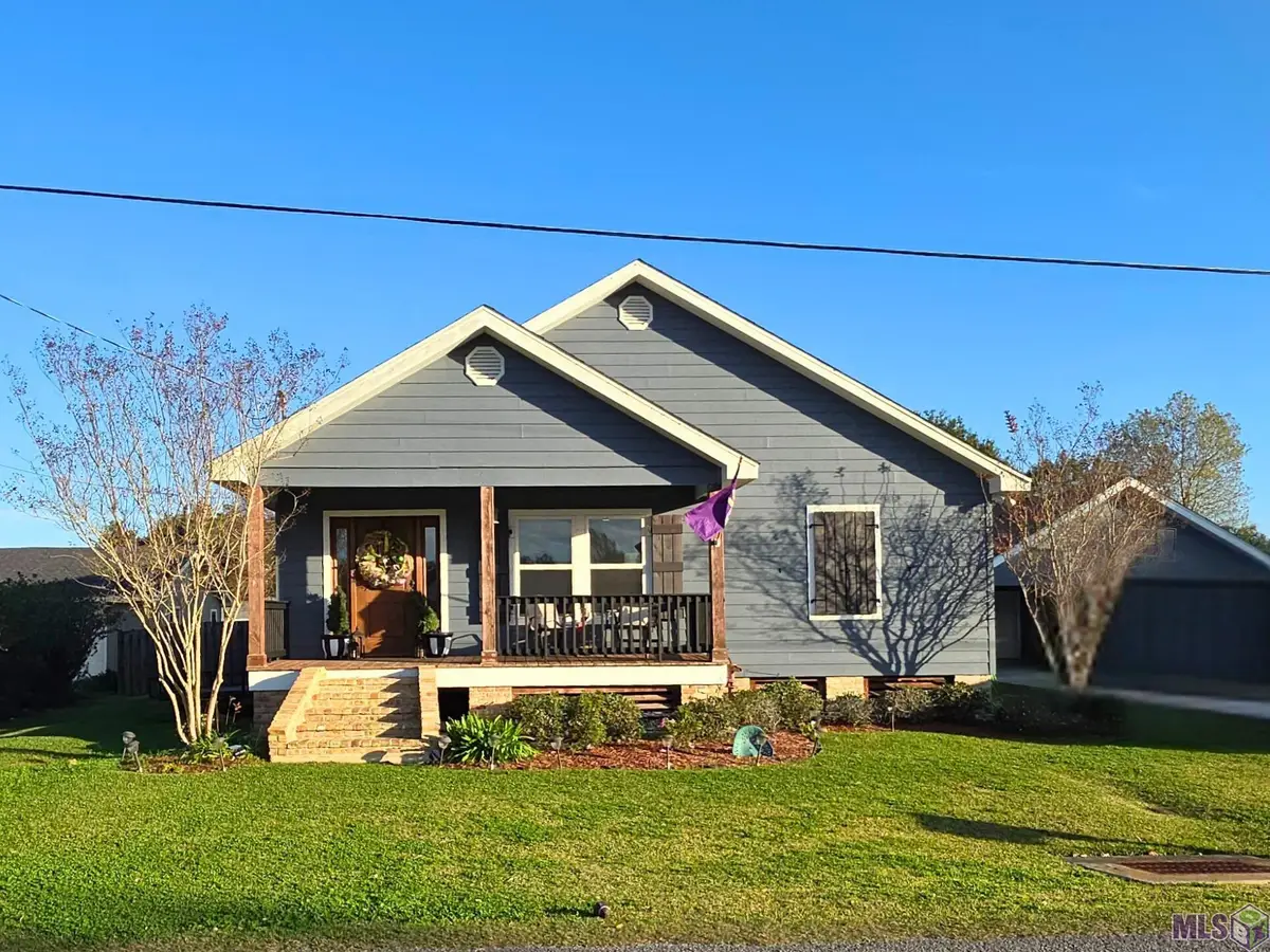 255 West 24th Street, Larose, LA 70373 - #1