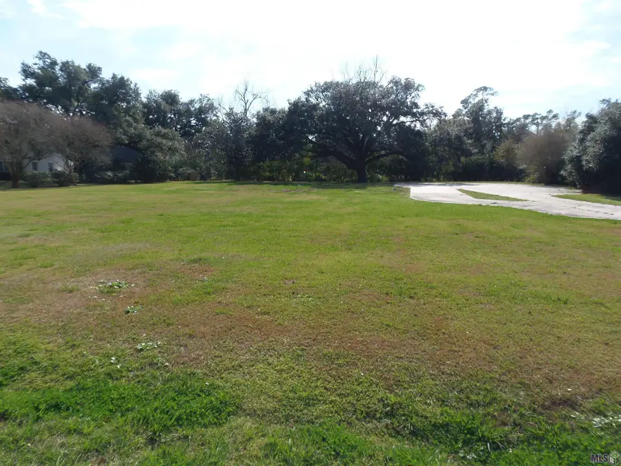 820 East 1st Street, Thibodaux, LA 70301 - #2