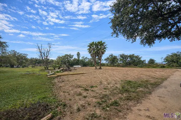 239/ 243 Santiny Lane, Grand Isle, LA 70358