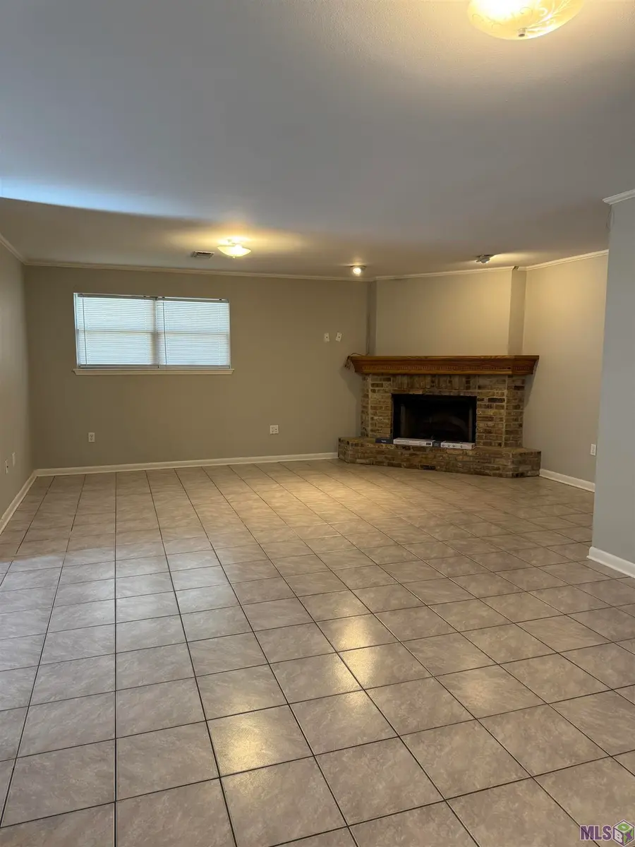 412 St Louis St, Raceland, LA 70394 - #3