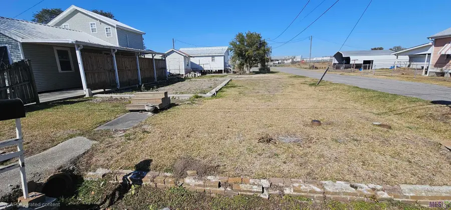 1002 Lafourche St, Lockport, LA 70374 - #2