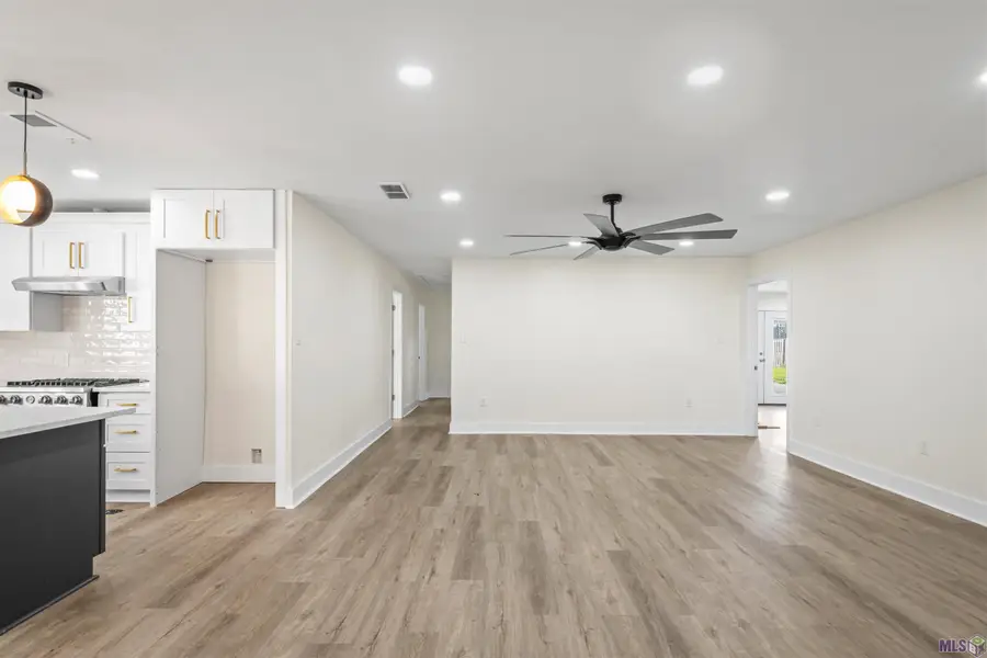 210 Lynnwood Dr, Houma, LA 70360 - #3