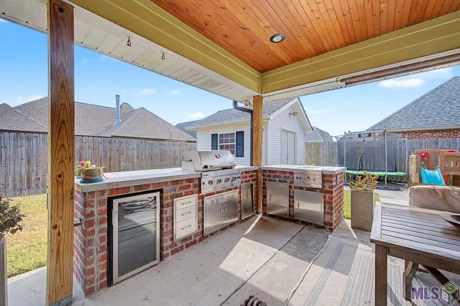 439 Windward Dr, Houma, LA 70360 - #2